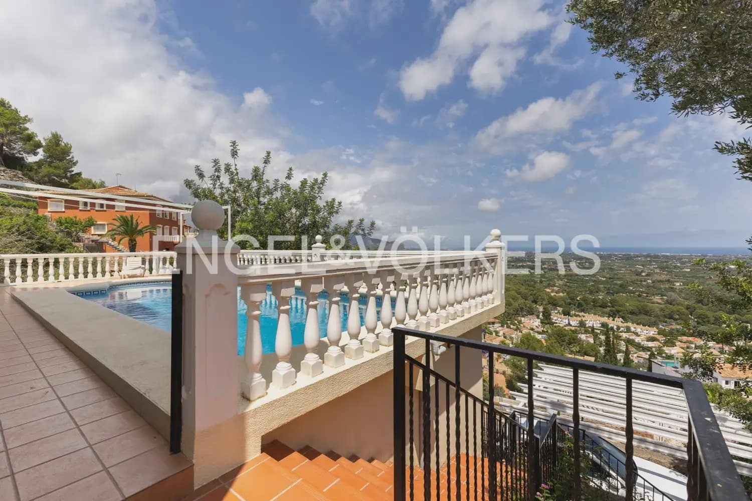 4 quarto Moradia para venda em Pedreguer com piscina - 549 000 € (Ref: 9898183)