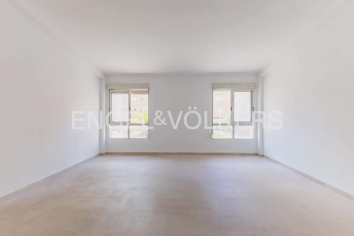 Garage til salg i Gandia - € 99.900 (Ref: 9898185)