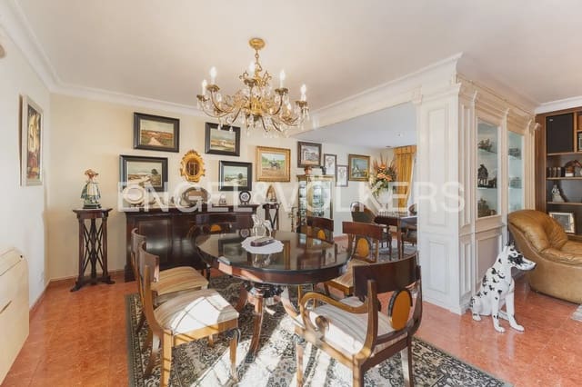 5 bedroom Villa for sale in La Cañada, Paterna with pool garage - € 900,000 (Ref: 9898186)