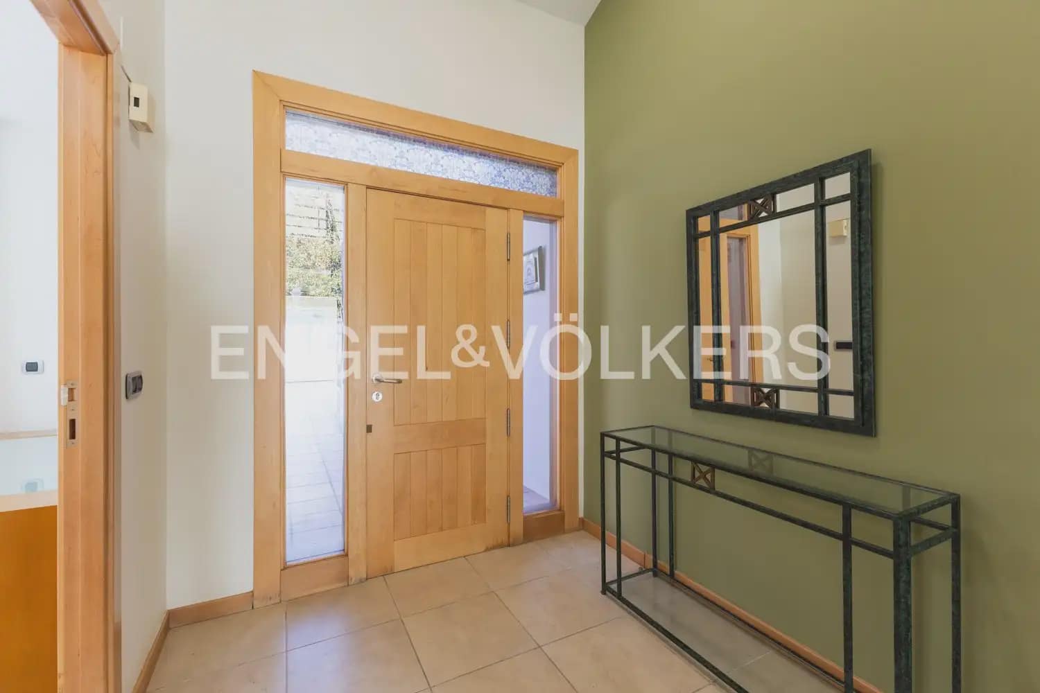4 bedroom Villa for rent in Castello de la Plana with pool - € 3,000 (Ref: 9898187)