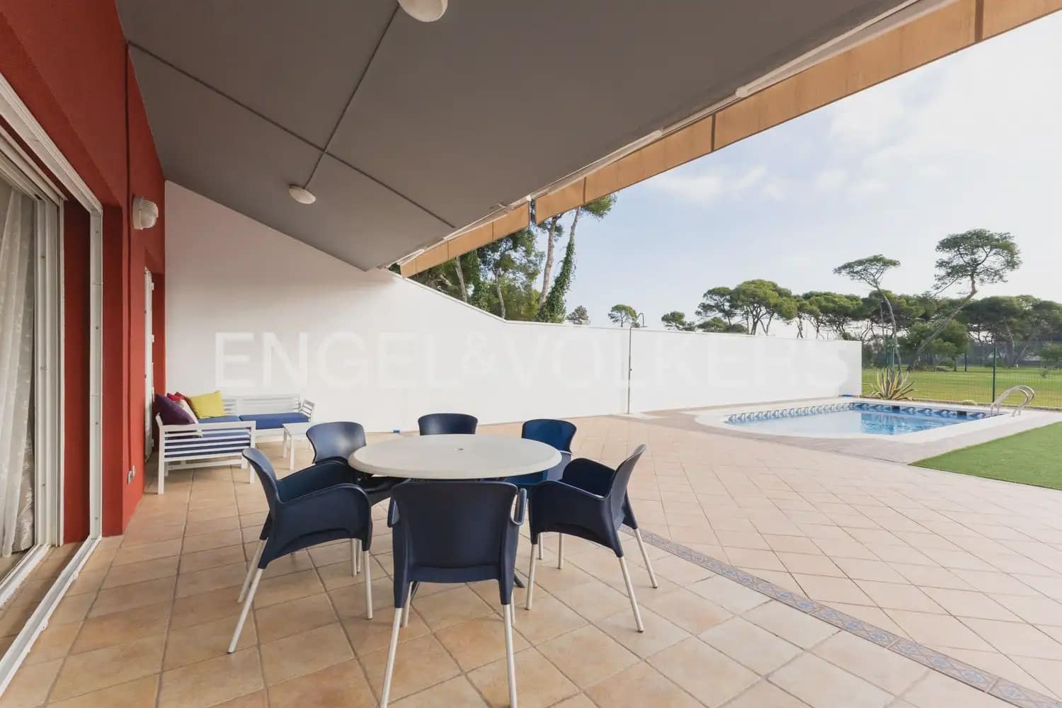 4 bedroom Villa for rent in Castello de la Plana with pool - € 3,000 (Ref: 9898187)