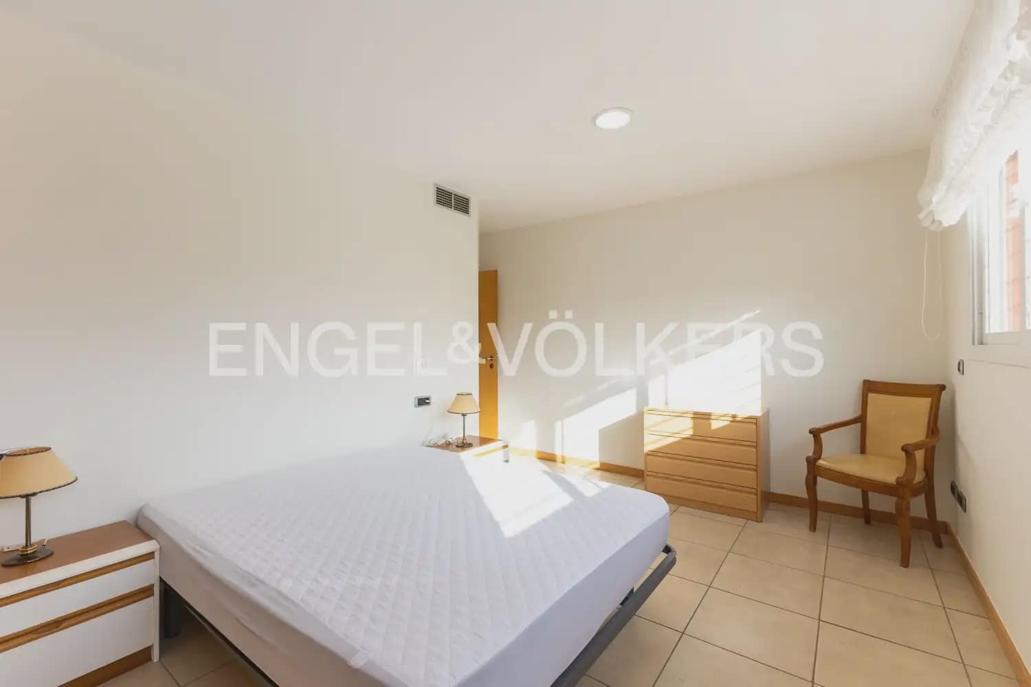 4 bedroom Villa for rent in Castello de la Plana with pool - € 3,000 (Ref: 9898187)