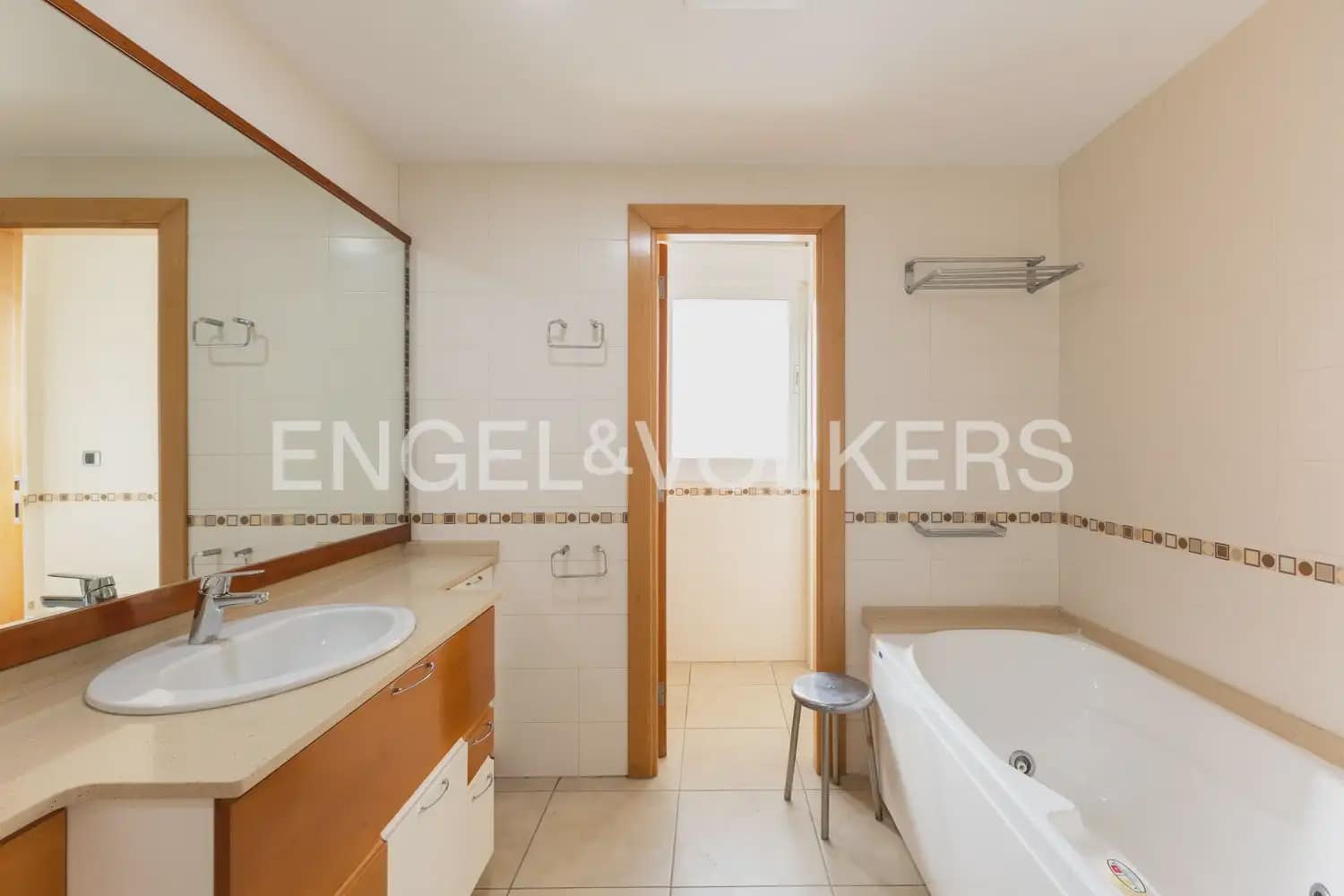 4 bedroom Villa for rent in Castello de la Plana with pool - € 3,000 (Ref: 9898187)
