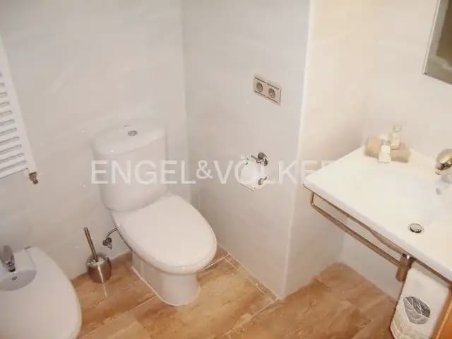 3 bedroom Flat for rent in Oropesa  with pool garage - € 1,390 (Ref: 9898188)
