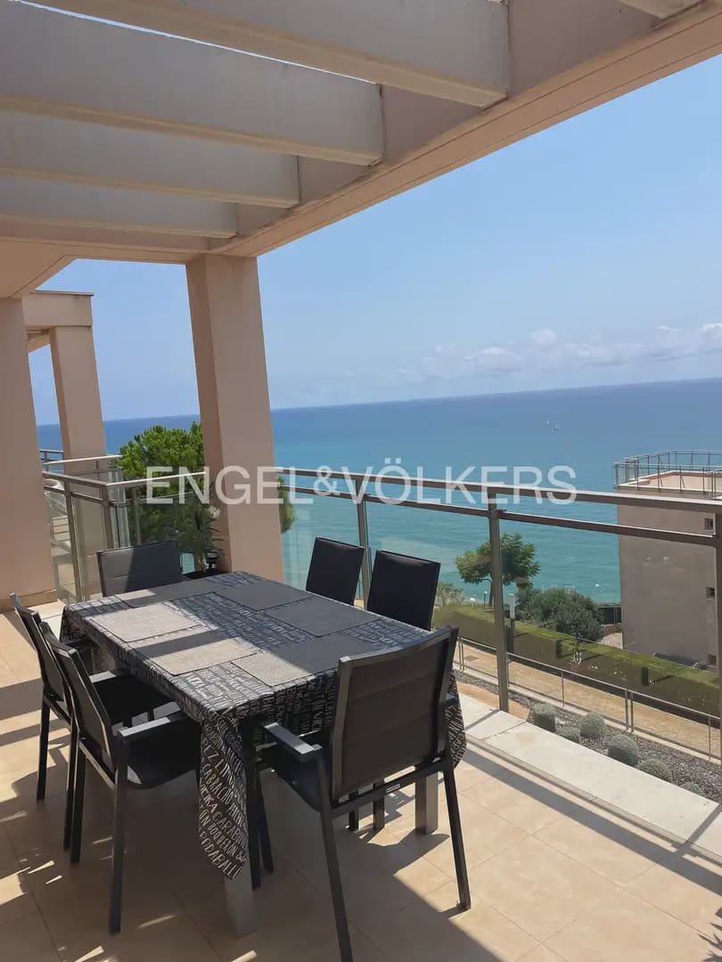 3 bedroom Flat for rent in Oropesa  with pool garage - € 1,390 (Ref: 9898188)