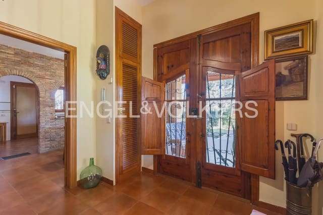 4 bedroom Villa for sale in La Cañada, Paterna with pool garage - € 820,000 (Ref: 9898189)