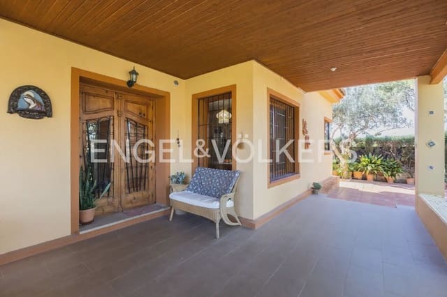 4 bedroom Villa for sale in La Cañada, Paterna with pool garage - € 820,000 (Ref: 9898189)
