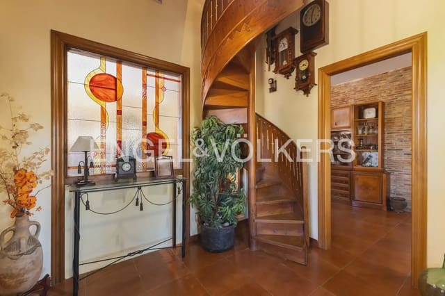 4 bedroom Villa for sale in La Cañada, Paterna with pool garage - € 820,000 (Ref: 9898189)
