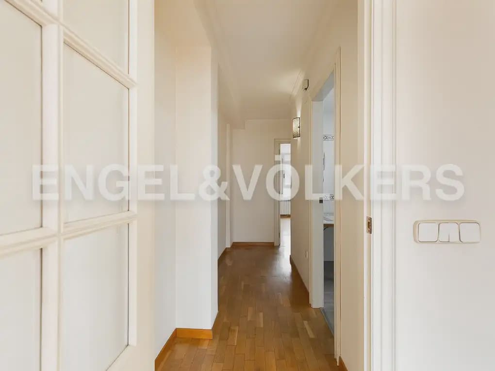 2 sovrum Takvåning att hyra i Valencia stad - 1 400 € (Ref: 9898190)