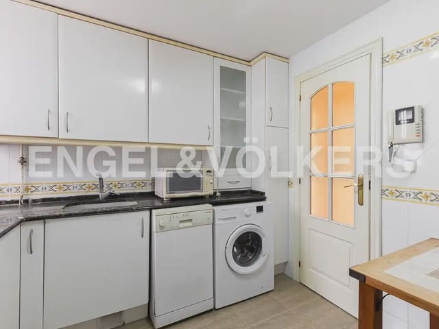 2 slaapkamer Penthouse te huur in Arrancapins, Valencia stad - € 1.400 (Ref: 9898190)