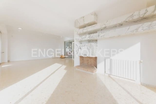 5 bedroom Villa for sale in El Vedat de Torrente, Torrent with pool garage - € 475,000 (Ref: 9898192)