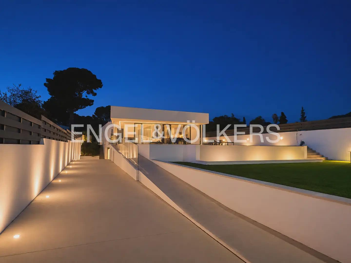 8 bedroom Villa for sale in Naquera with pool garage - € 1,450,000 (Ref: 9898195)
