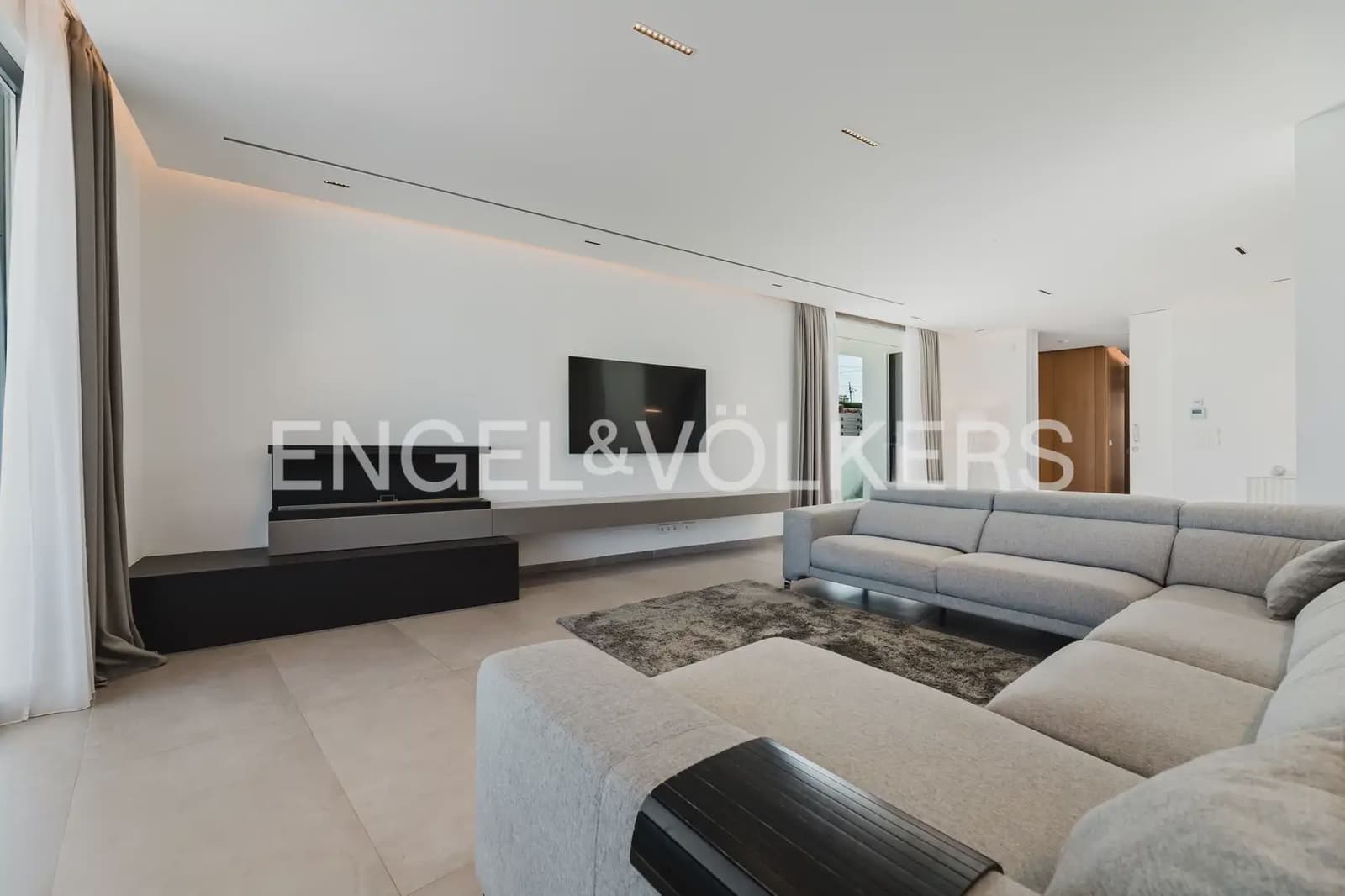 8 bedroom Villa for sale in Naquera with pool garage - € 1,450,000 (Ref: 9898195)