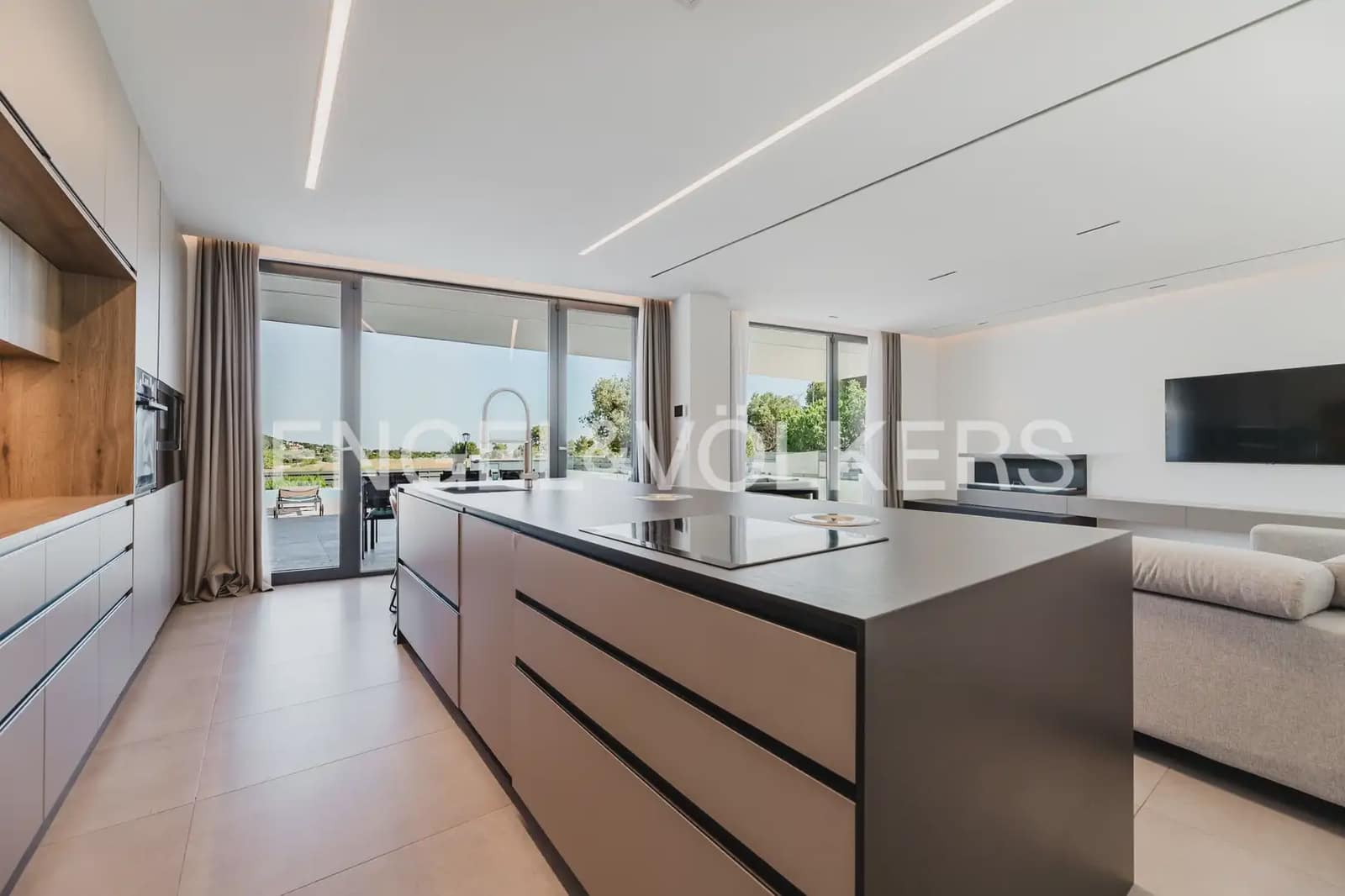 8 bedroom Villa for sale in Naquera with pool garage - € 1,450,000 (Ref: 9898195)