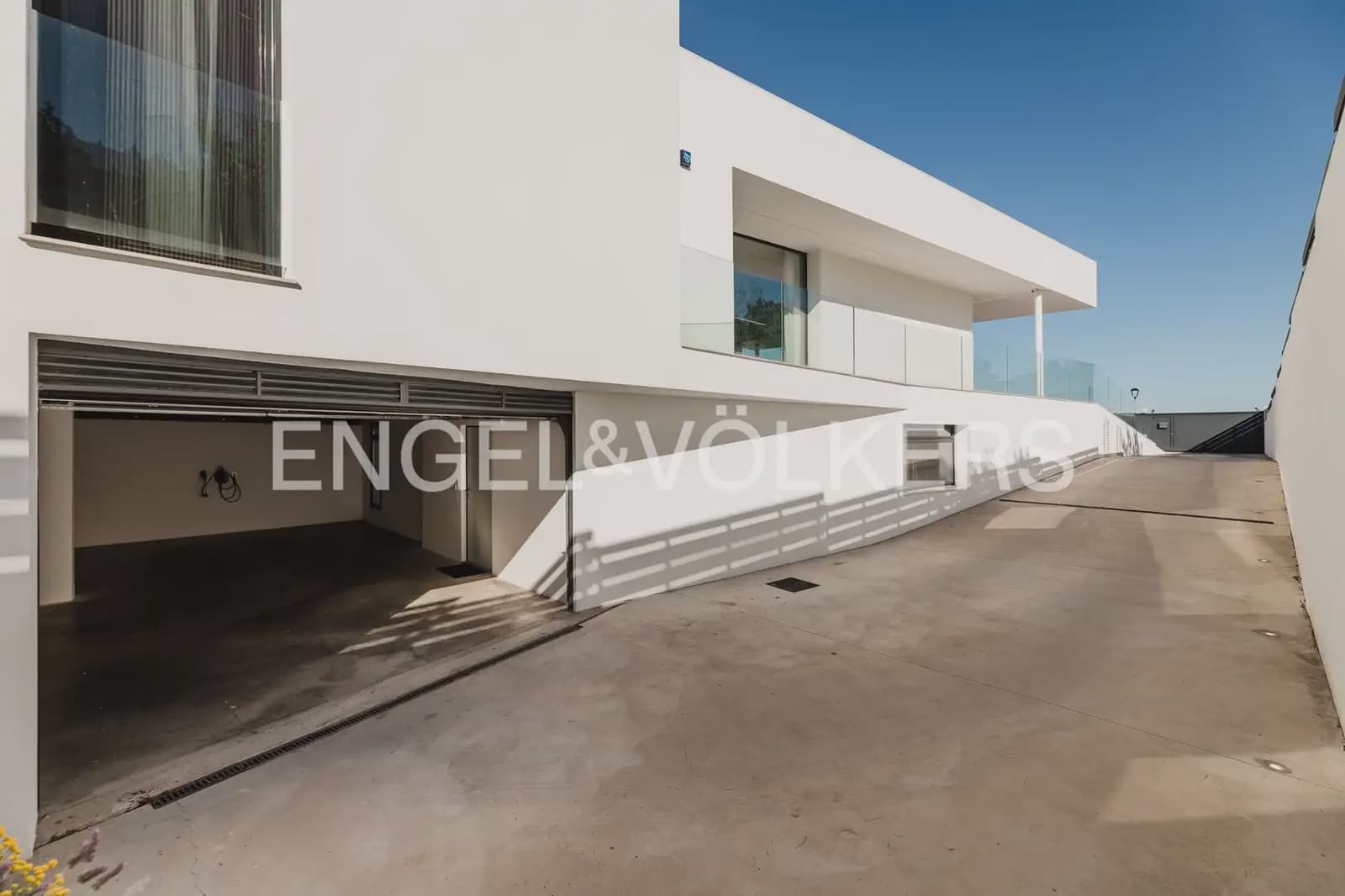 8 bedroom Villa for sale in Naquera with pool garage - € 1,450,000 (Ref: 9898195)
