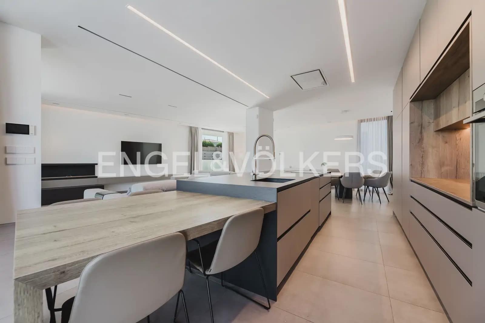 8 bedroom Villa for sale in Naquera with pool garage - € 1,450,000 (Ref: 9898195)