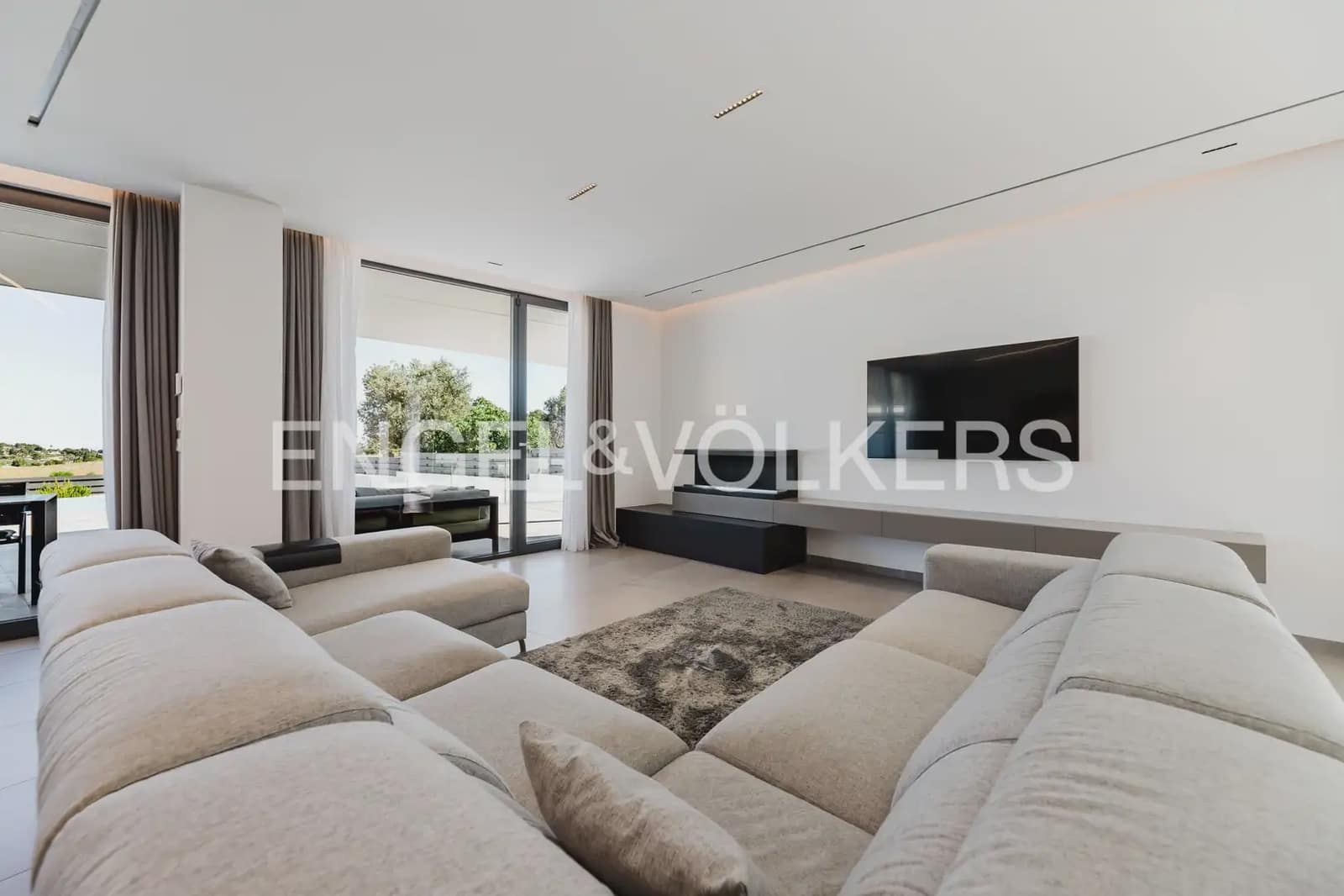 8 bedroom Villa for sale in Naquera with pool garage - € 1,450,000 (Ref: 9898195)