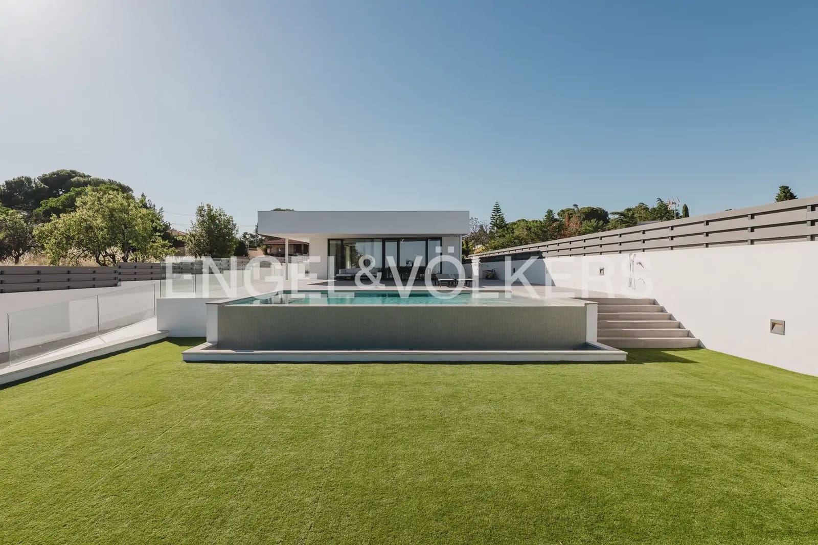 8 bedroom Villa for sale in Naquera with pool garage - € 1,450,000 (Ref: 9898195)