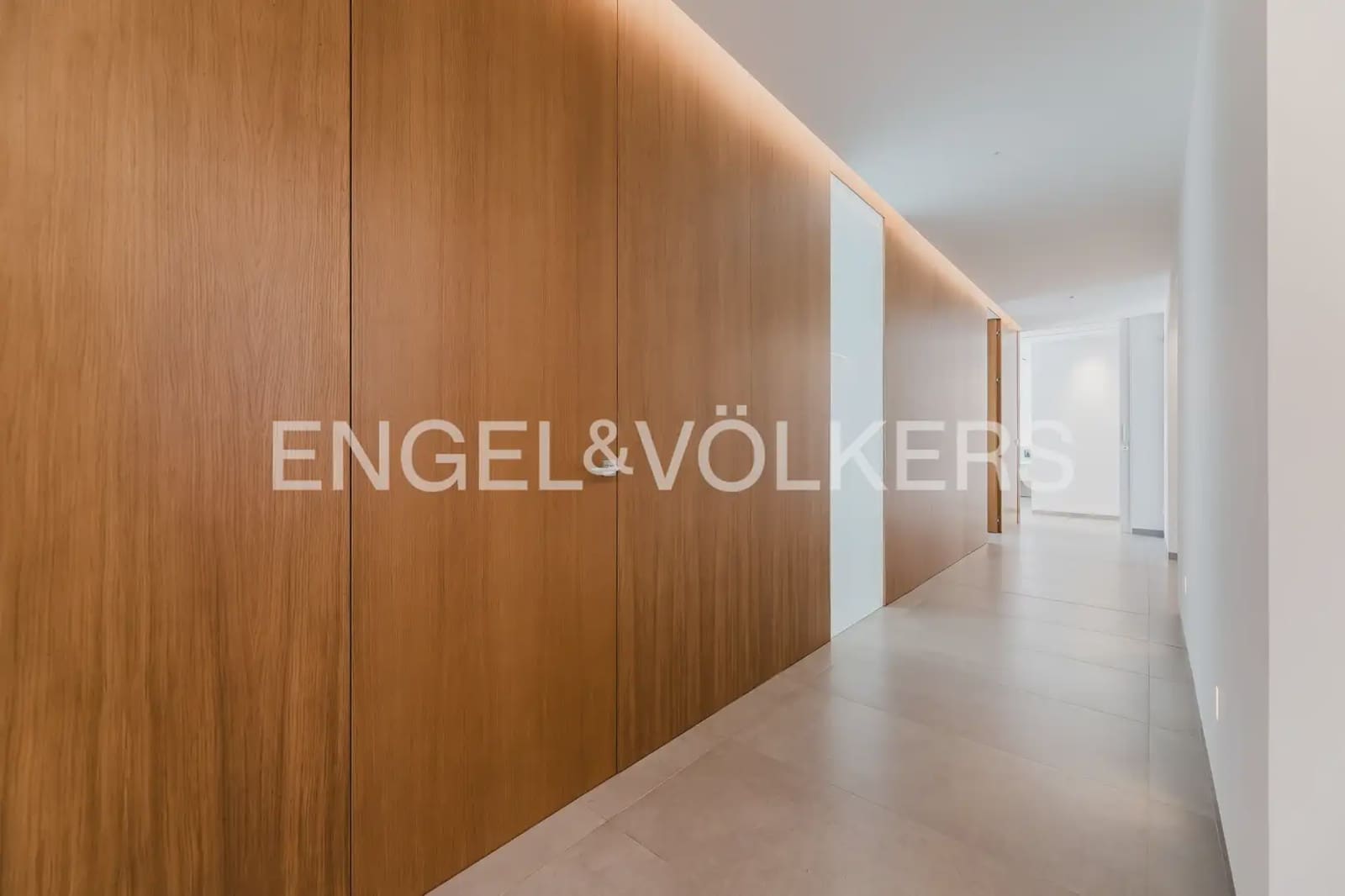 8 bedroom Villa for sale in Naquera with pool garage - € 1,450,000 (Ref: 9898195)