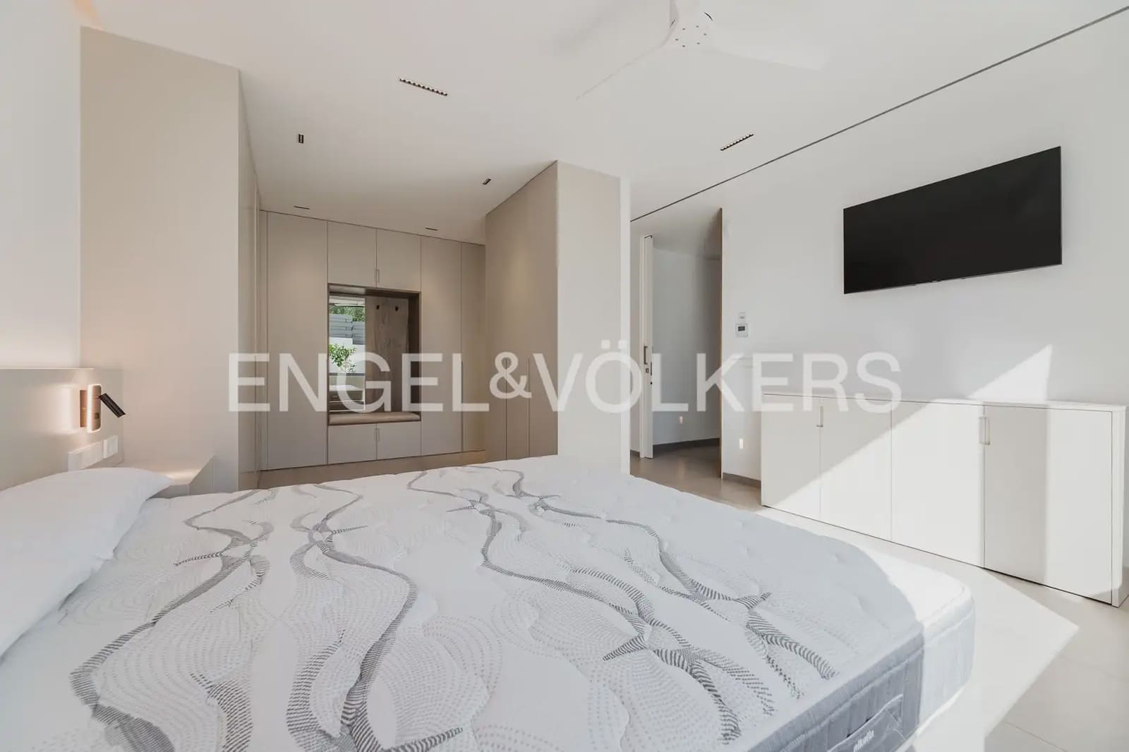 8 bedroom Villa for sale in Naquera with pool garage - € 1,450,000 (Ref: 9898195)