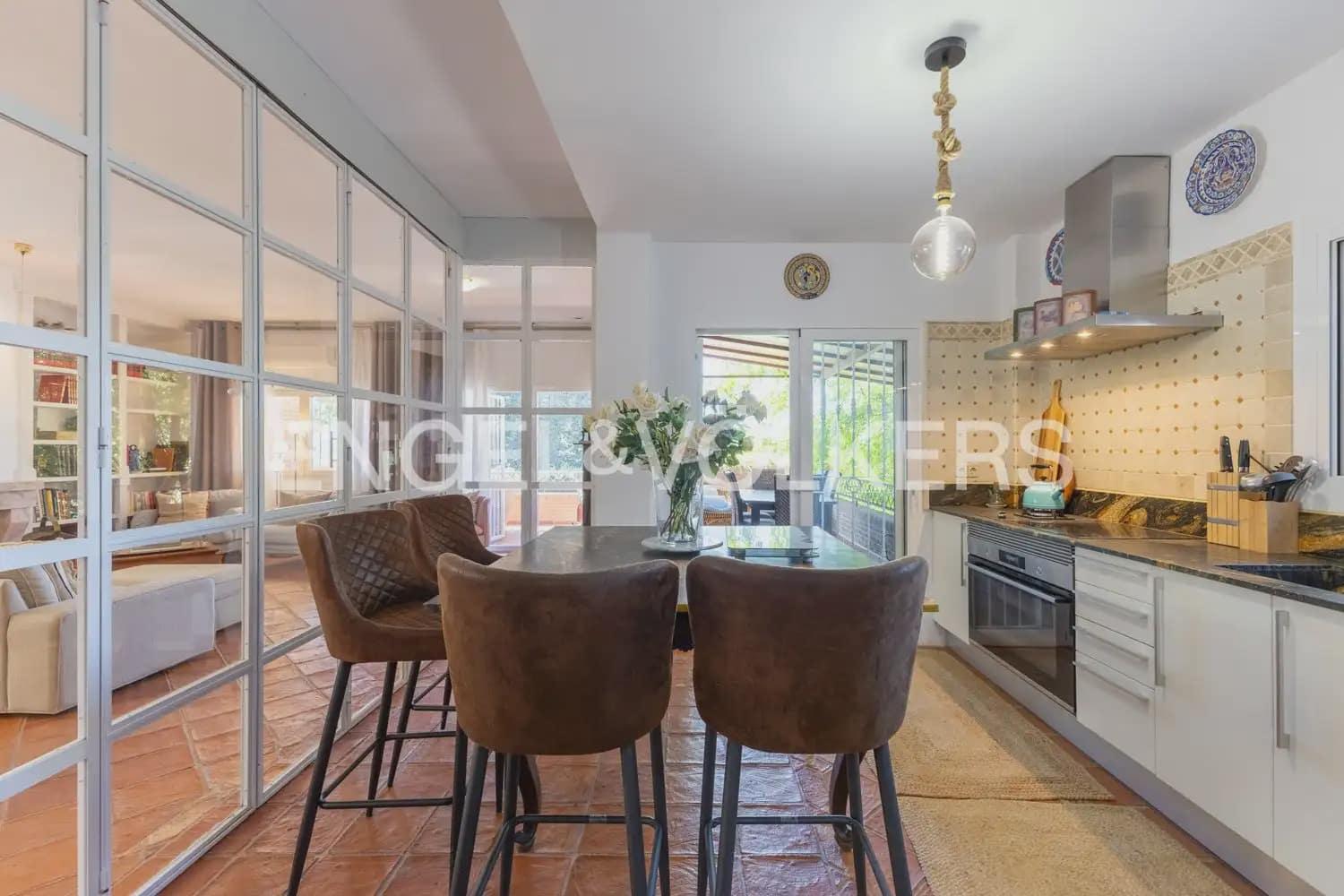 5 bedroom Villa for rent in Riba-roja de Turia with pool garage - € 4,400 (Ref: 9898196)