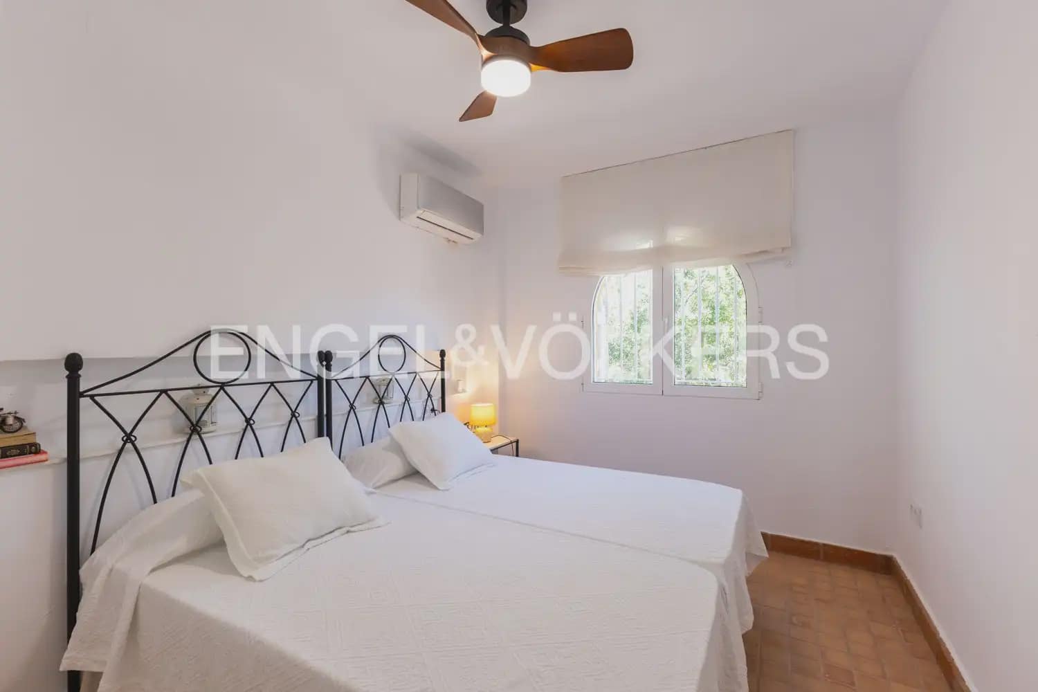 5 bedroom Villa for rent in Riba-roja de Turia with pool garage - € 4,400 (Ref: 9898196)