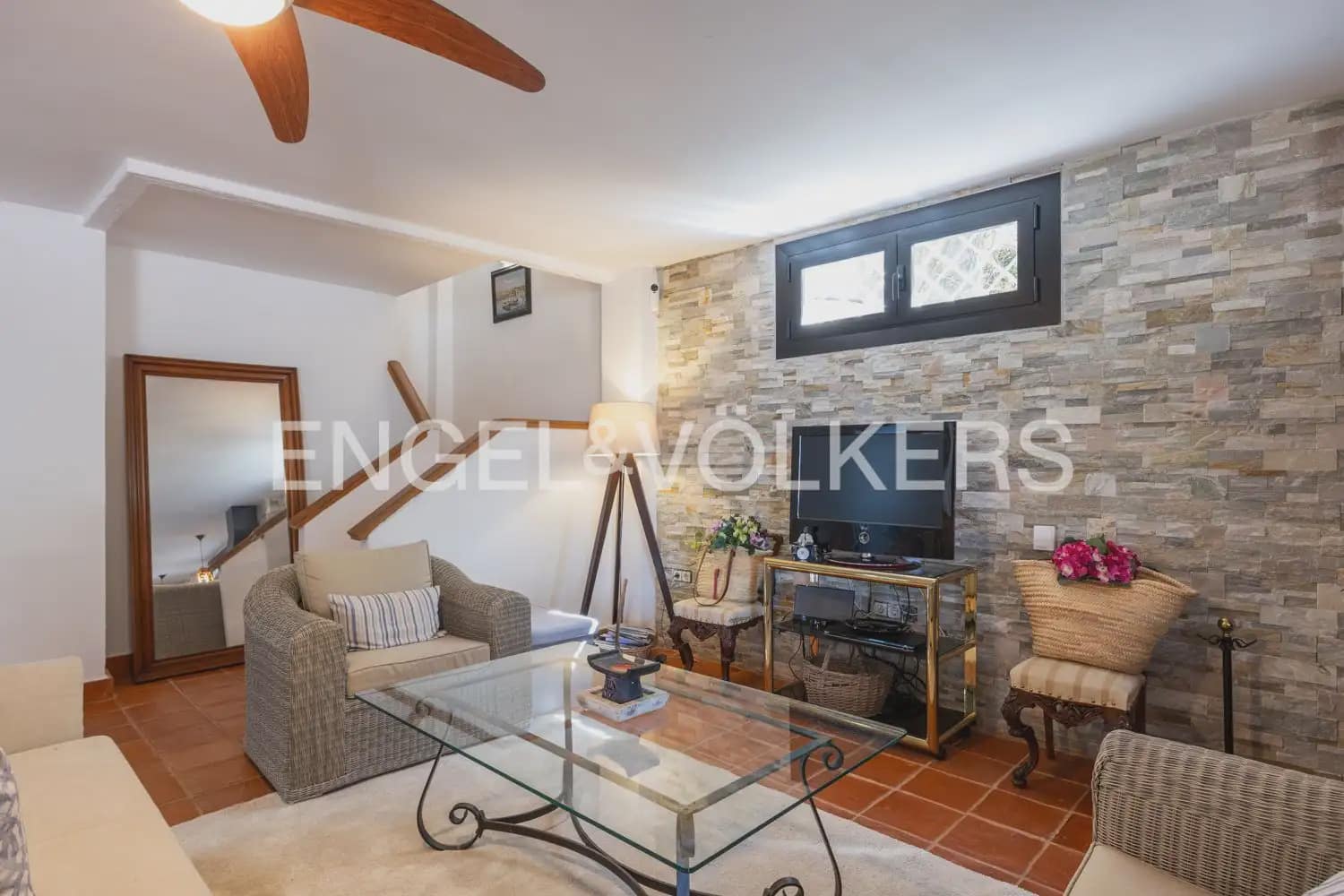 5 bedroom Villa for rent in Riba-roja de Turia with pool garage - € 4,400 (Ref: 9898196)