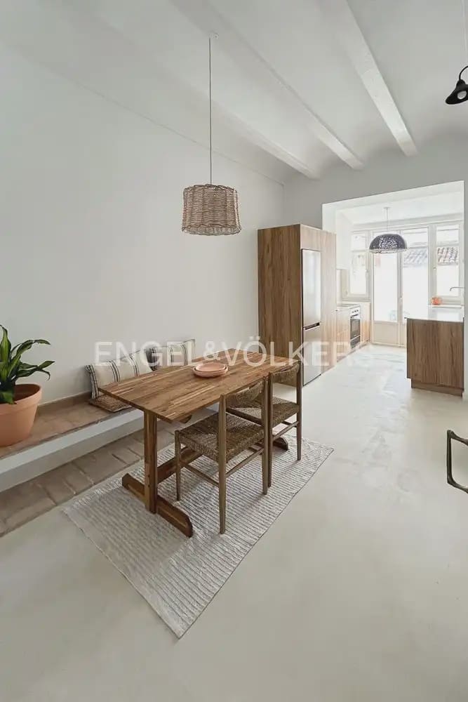 1 bedroom Townhouse for sale in Burjassot - € 350,000 (Ref: 9898197)
