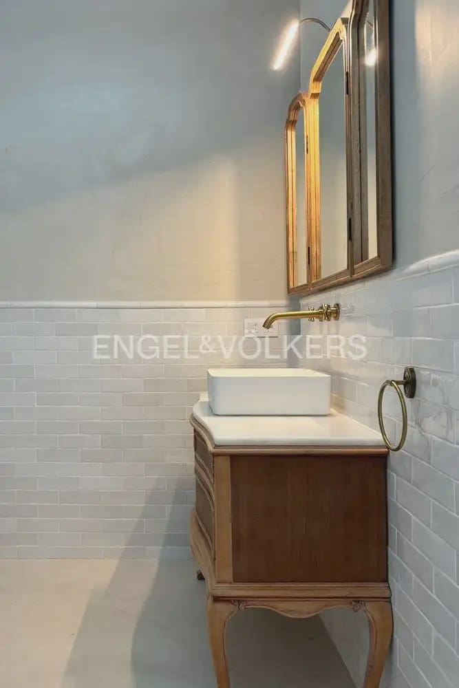 1 bedroom Townhouse for sale in Burjassot - € 350,000 (Ref: 9898197)