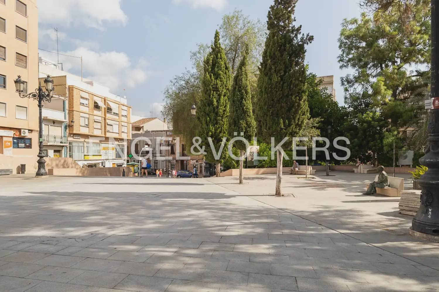 1 bedroom Townhouse for sale in Burjassot - € 350,000 (Ref: 9898197)