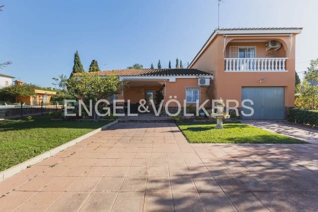 4 bedroom Villa for sale in Bétera with garage - € 425,000 (Ref: 9898198)