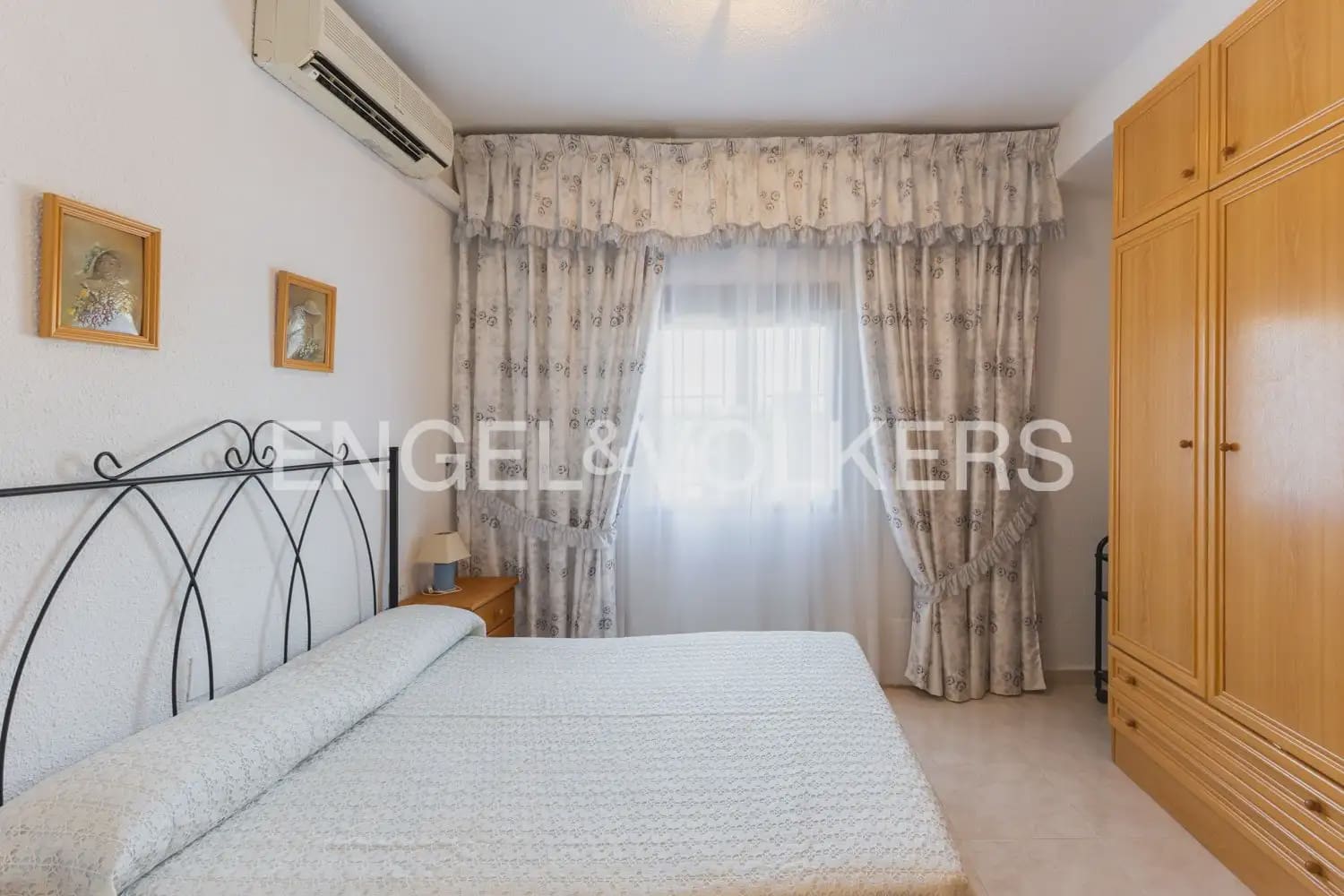 4 bedroom Villa for sale in Betera with garage - € 425,000 (Ref: 9898198)