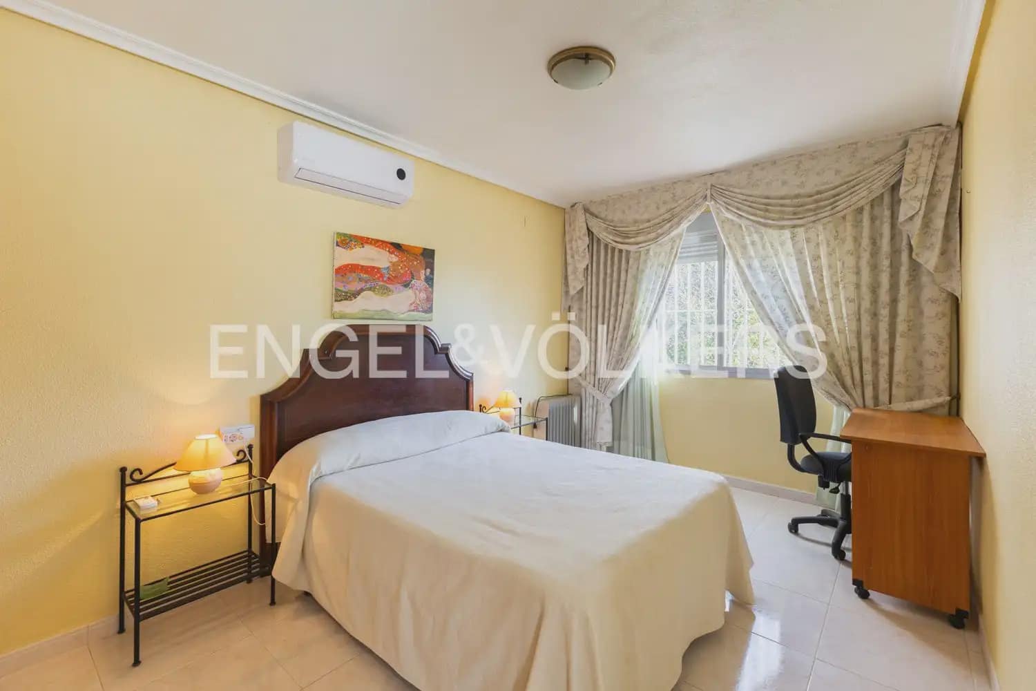 4 bedroom Villa for sale in Betera with garage - € 425,000 (Ref: 9898198)