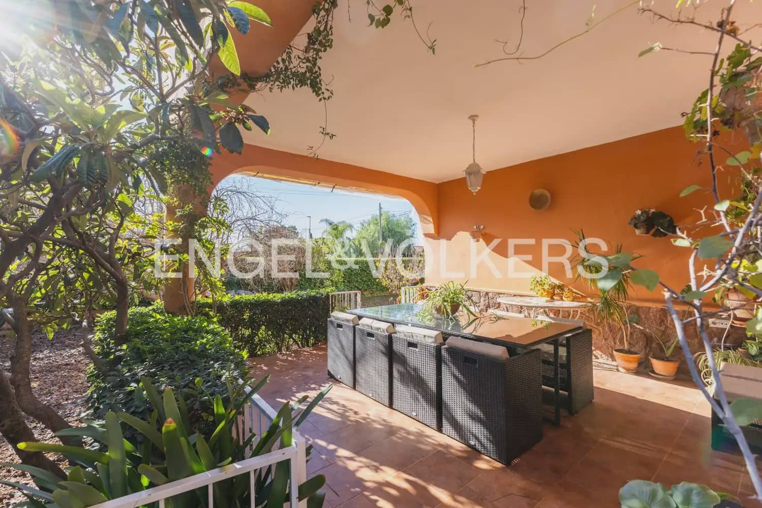 4 bedroom Villa for sale in Betera with garage - € 425,000 (Ref: 9898198)
