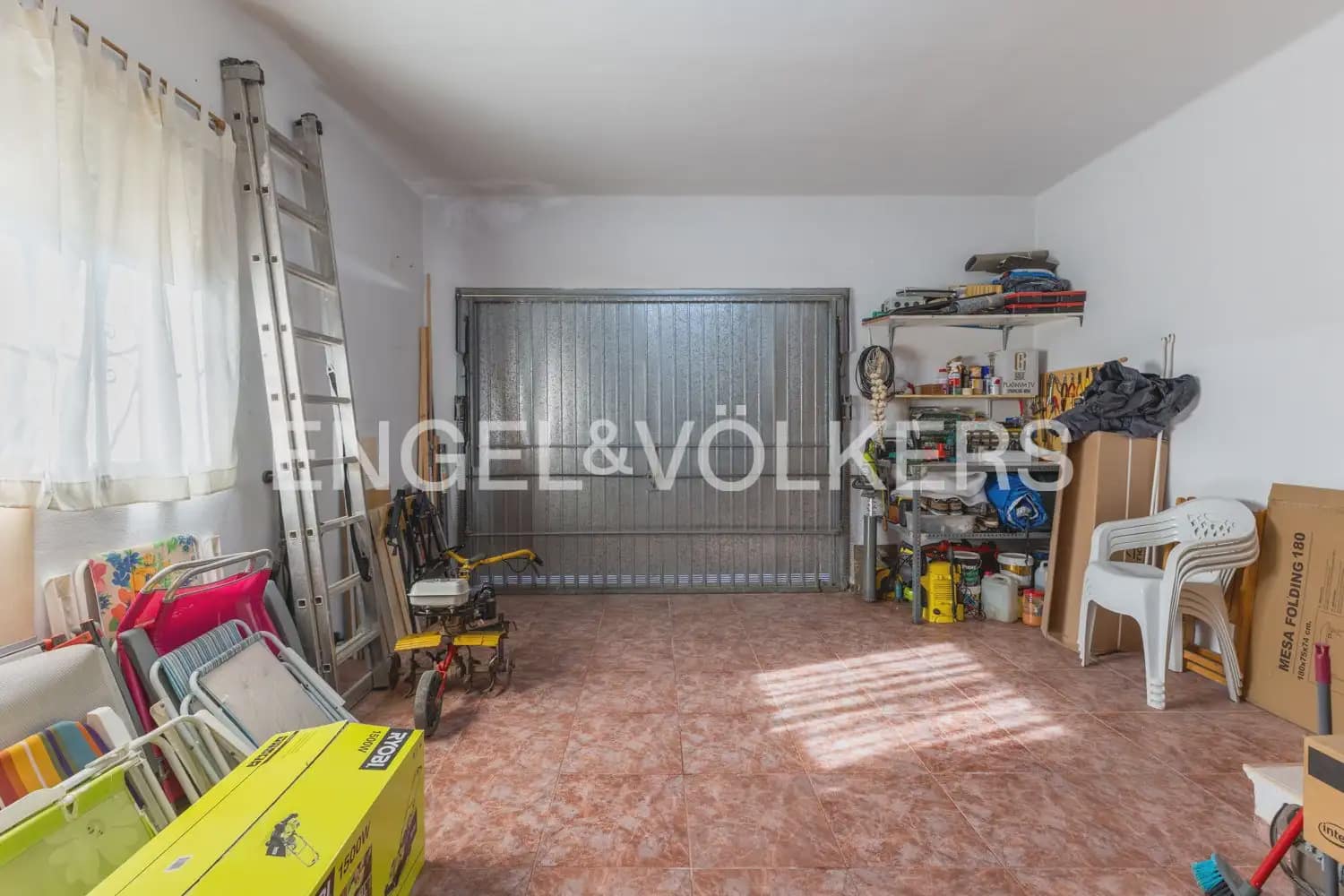 4 bedroom Villa for sale in Betera with garage - € 425,000 (Ref: 9898198)