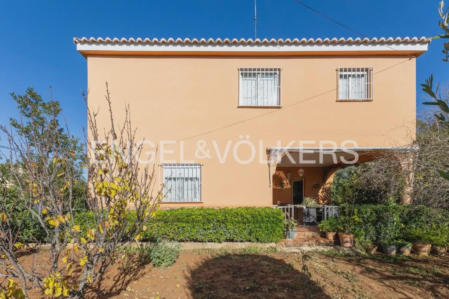 4 bedroom Villa for sale in Betera with garage - € 425,000 (Ref: 9898198)