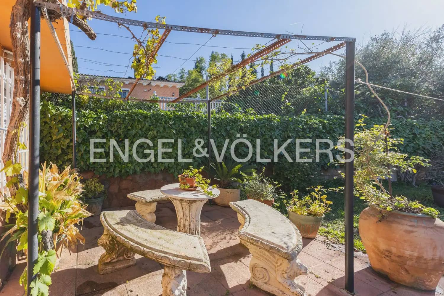 4 bedroom Villa for sale in Betera with garage - € 425,000 (Ref: 9898198)