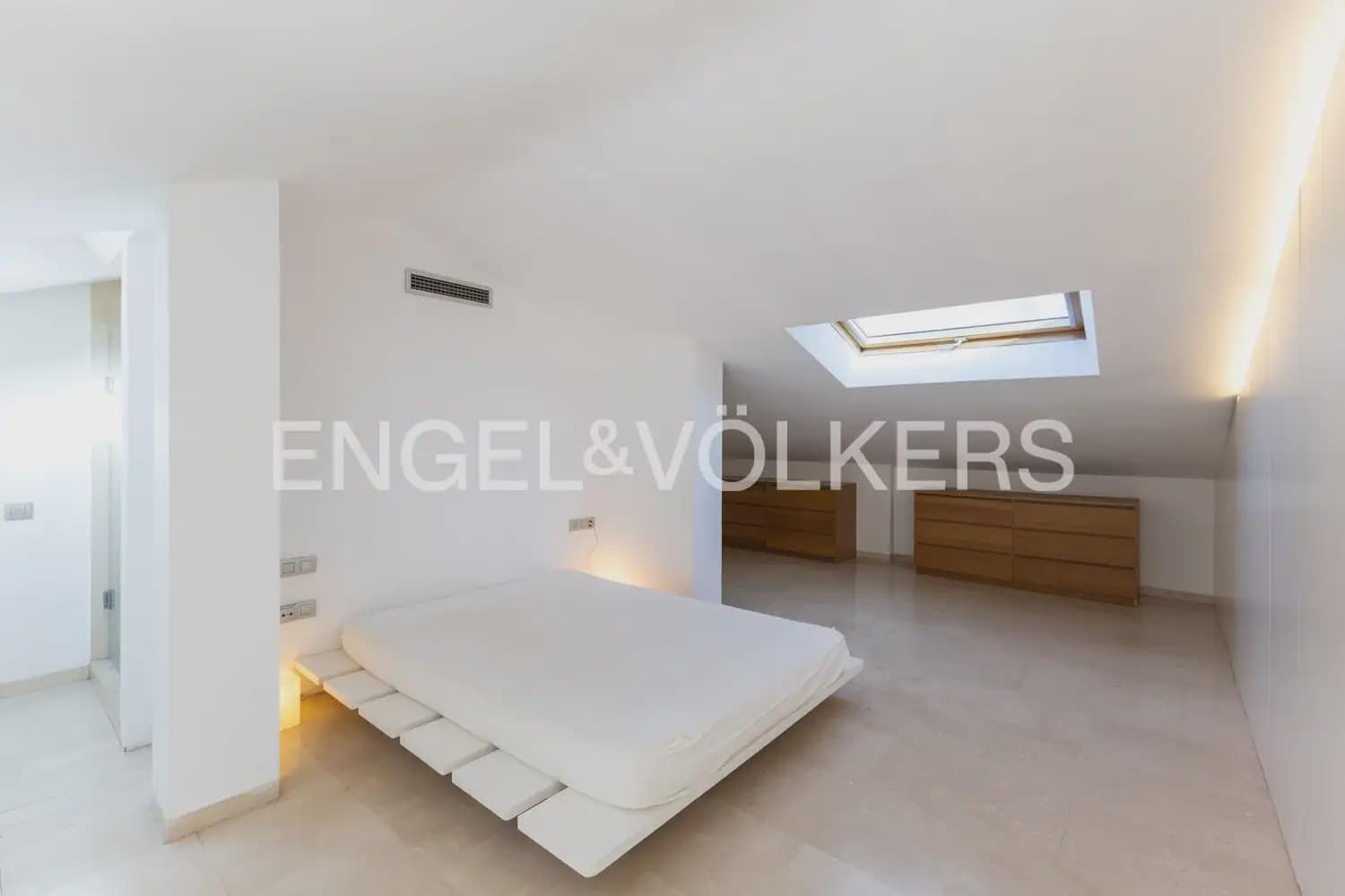 2 sypialnia Apartament na sprzedaż w Miasto Walencja z garażem - 410 000 € (Ref: 9898199)