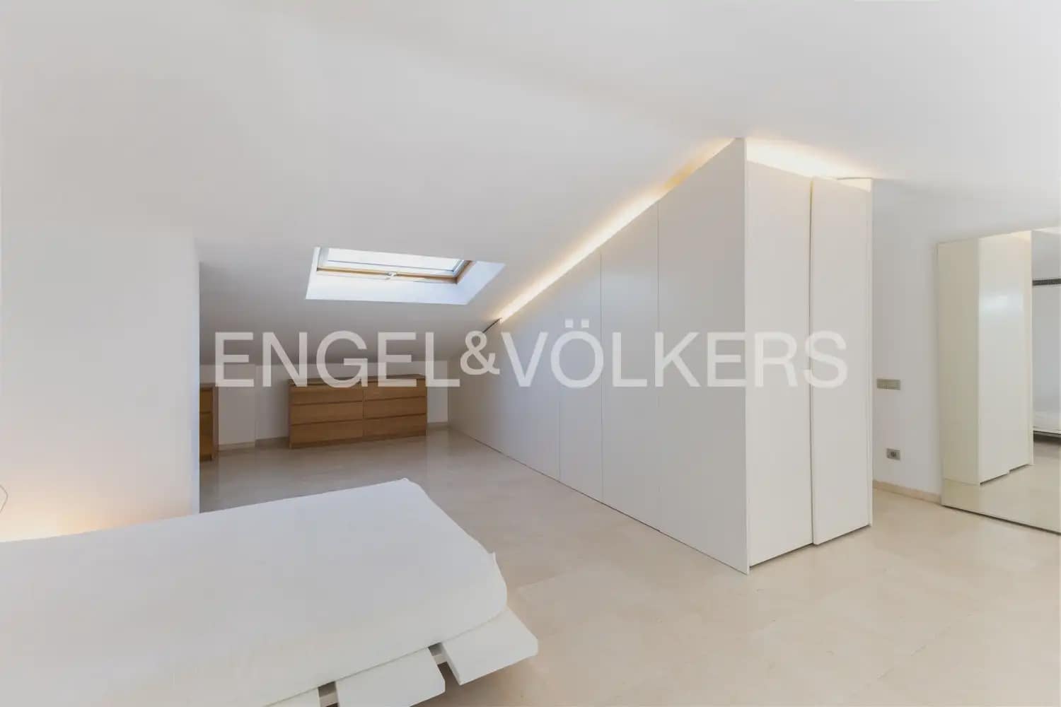 2 sypialnia Apartament na sprzedaż w Miasto Walencja z garażem - 410 000 € (Ref: 9898199)