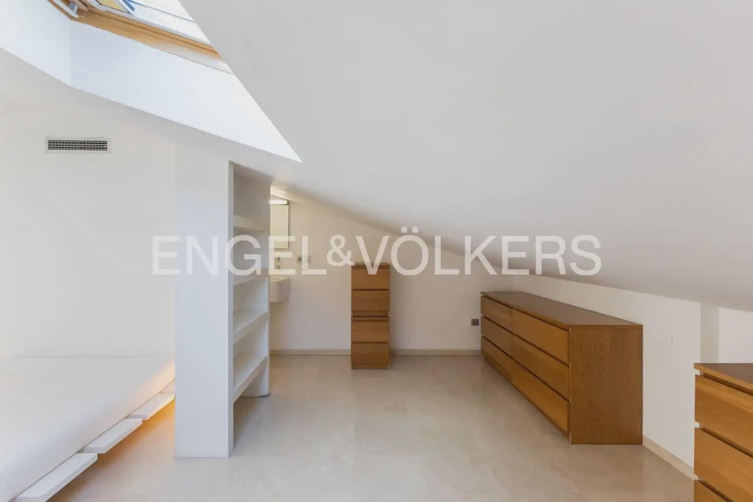 2 sypialnia Apartament na sprzedaż w Miasto Walencja z garażem - 410 000 € (Ref: 9898199)