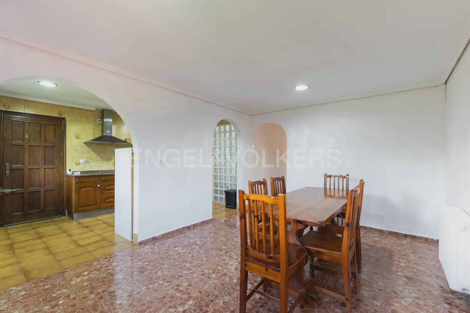 5 quarto Moradia para venda em Benicassim com garagem - 565 000 € (Ref: 9898202)