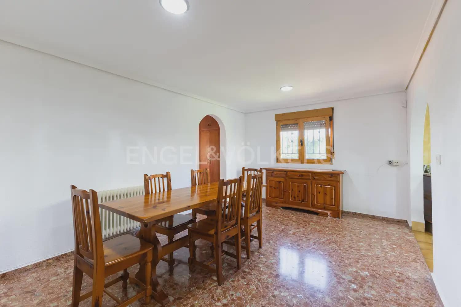 5 quarto Moradia para venda em Benicassim com garagem - 565 000 € (Ref: 9898202)