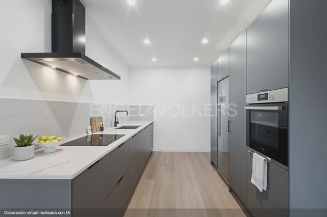 5 bedroom Villa for sale in Benicàssim with garage - € 565,000 (Ref: 9898202)