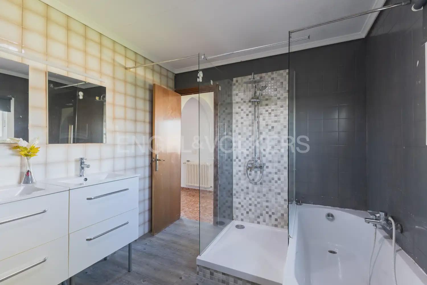 5 quarto Moradia para venda em Benicassim com garagem - 565 000 € (Ref: 9898202)