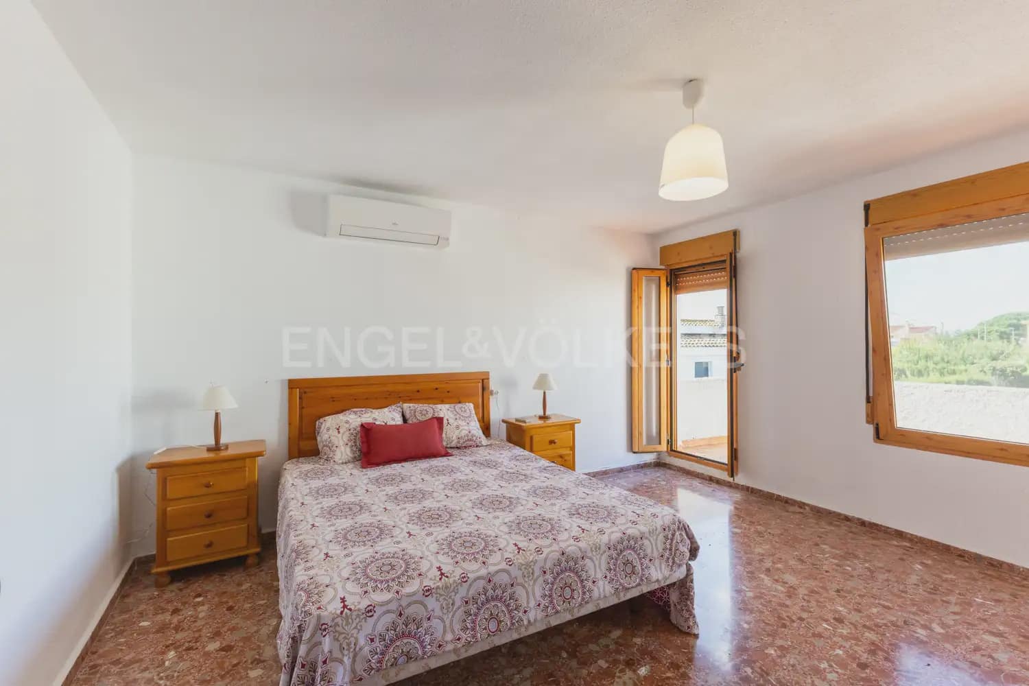 5 quarto Moradia para venda em Benicassim com garagem - 565 000 € (Ref: 9898202)