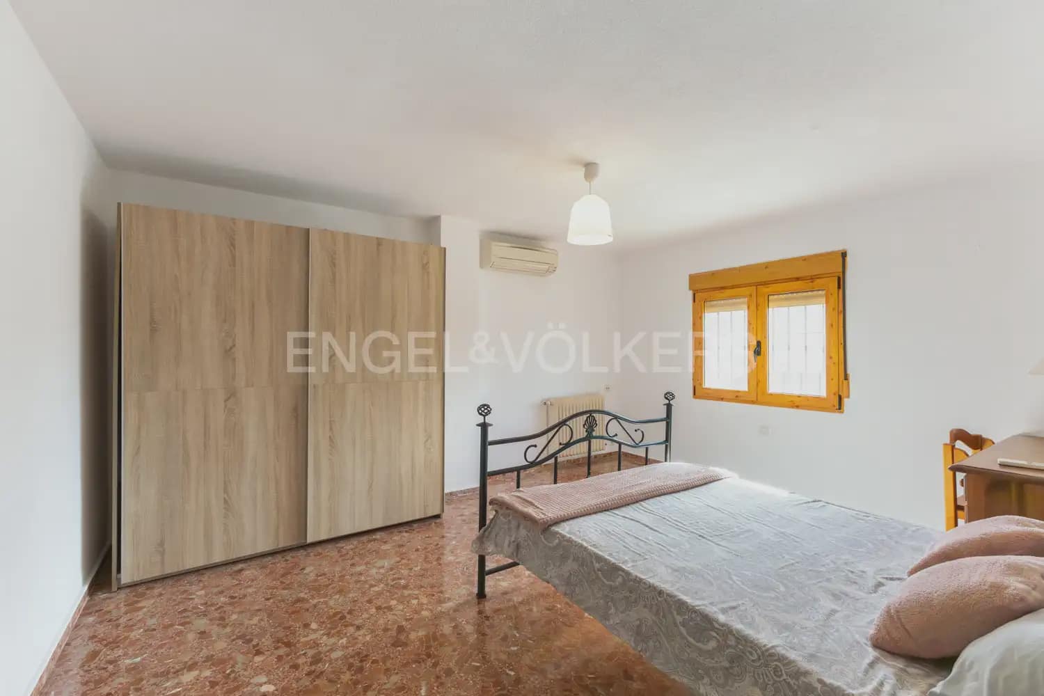 5 quarto Moradia para venda em Benicassim com garagem - 565 000 € (Ref: 9898202)