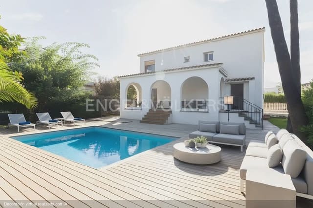 5 bedroom Villa for sale in Benicàssim with garage - € 565,000 (Ref: 9898202)