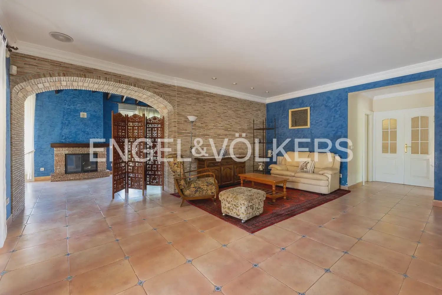 5 bedroom Villa for rent in Pedreguer with pool garage - € 4,600 (Ref: 9898203)