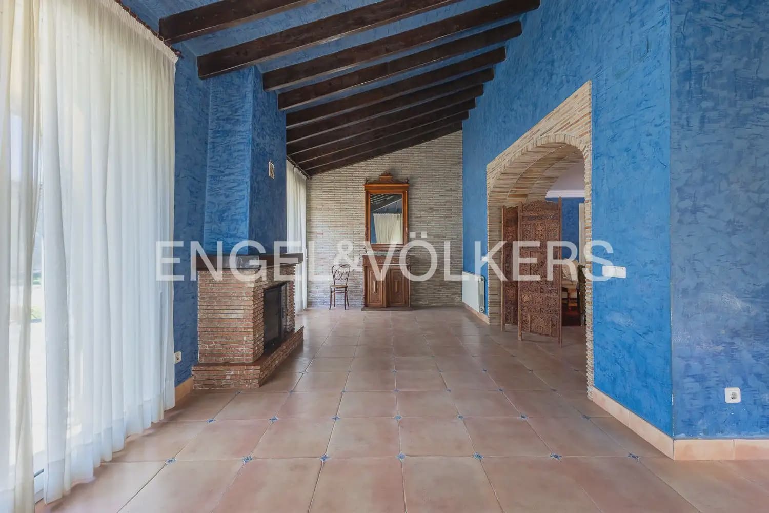 5 bedroom Villa for rent in Pedreguer with pool garage - € 4,600 (Ref: 9898203)