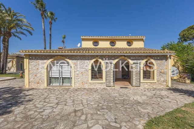5 bedroom Villa for rent in Pedreguer with pool garage - € 4,600 (Ref: 9898203)